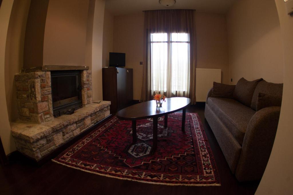 Titagion Hotel Plastiras Oda fotoğraf